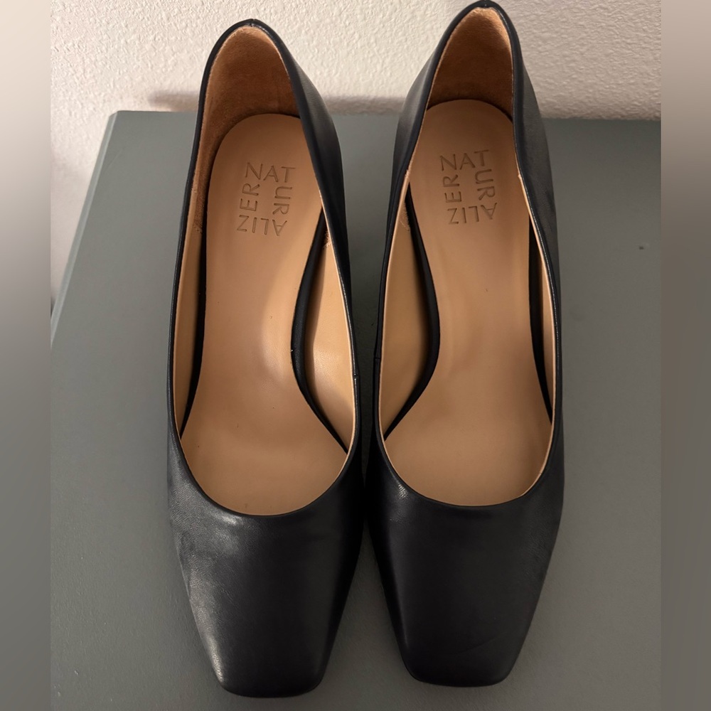 Women's shoes